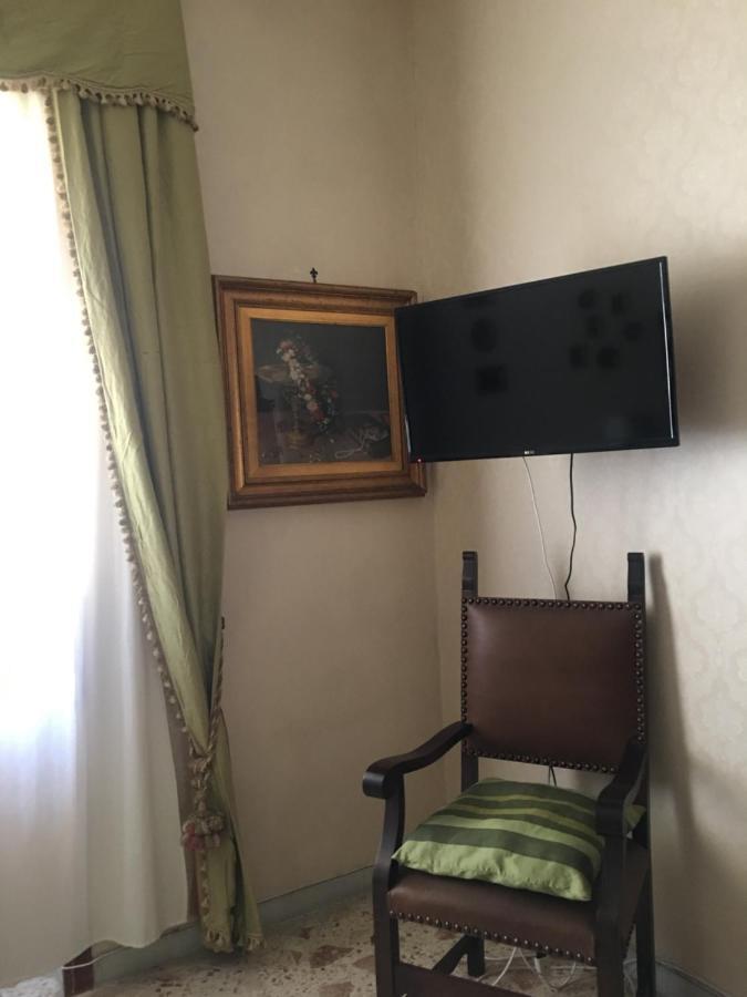 萨莱诺Dimora Montpellier公寓 外观 照片